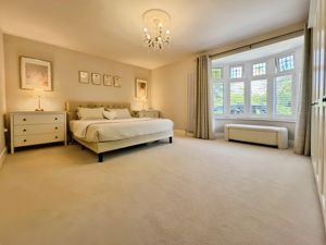 Photo 7- click for photo gallery